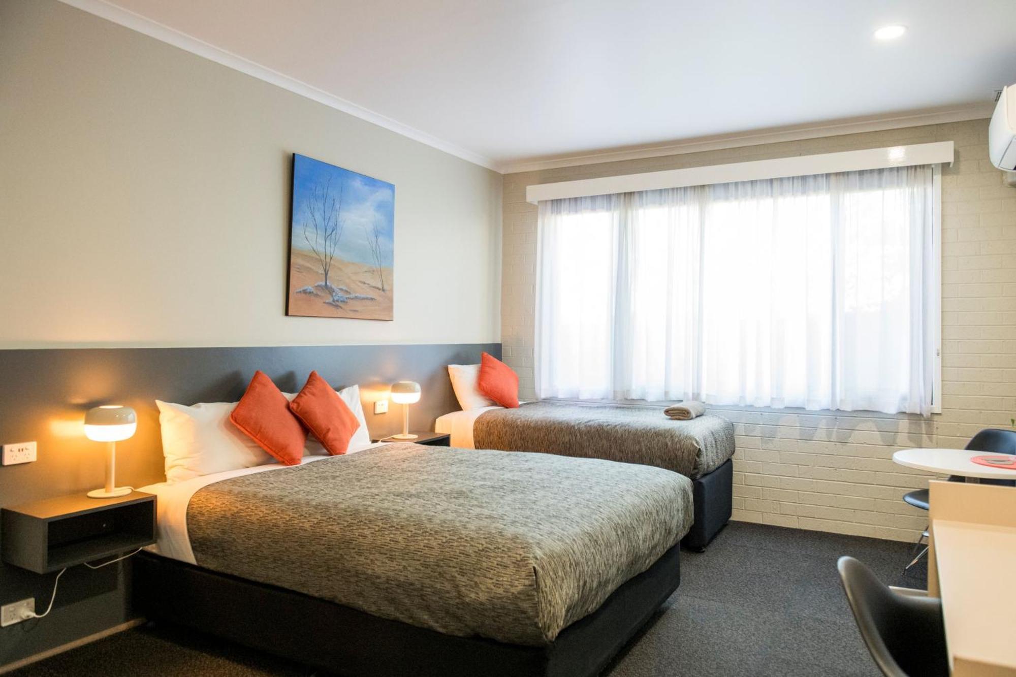Central Deborah Motel Bendigo Exteriör bild