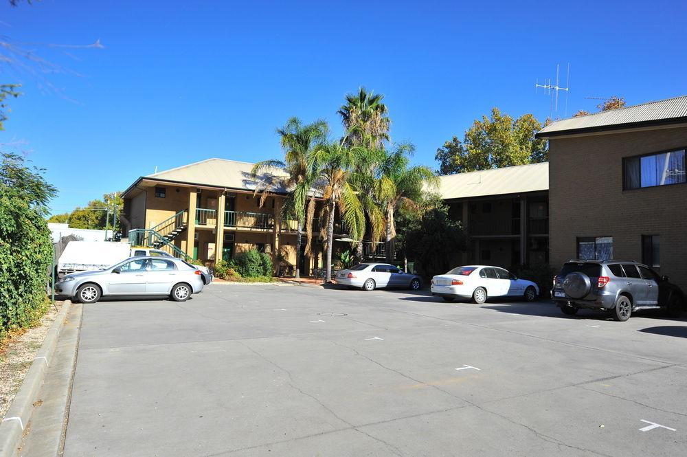Central Deborah Motel Bendigo Exteriör bild